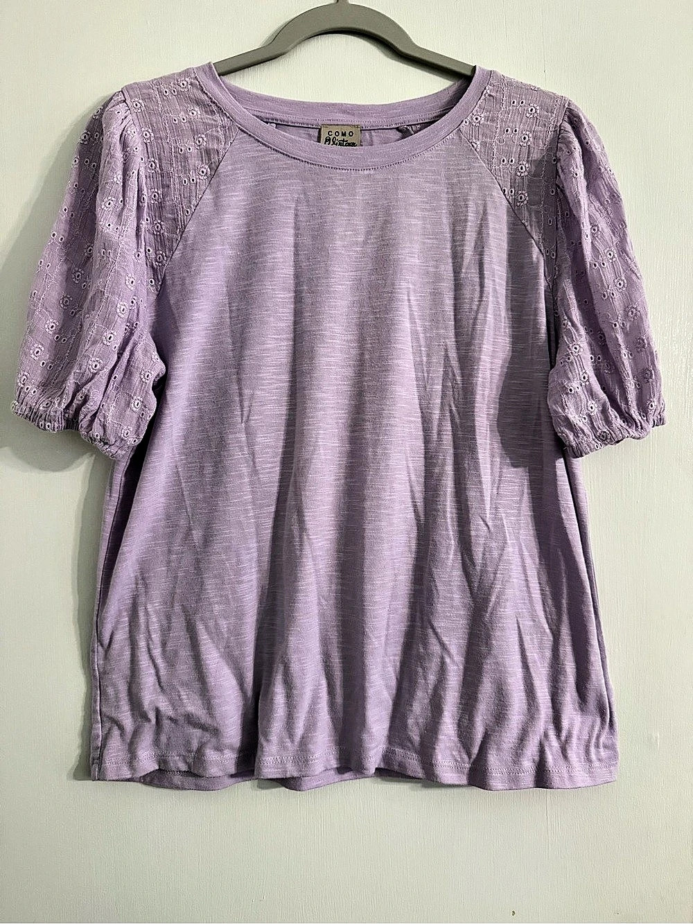 Como Vintage Short Sleeve Eyelet Top in Purple Size Small Like New